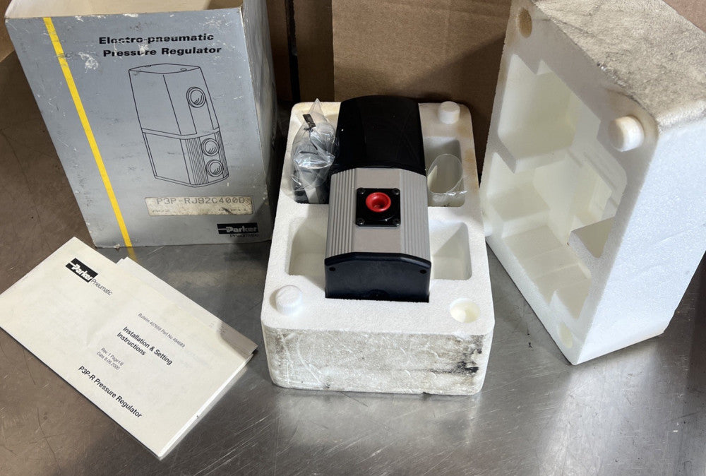 PARKER PNEUMATIC PRESSURE REGULATOR P3P-RJ92C400D Nos Surplus