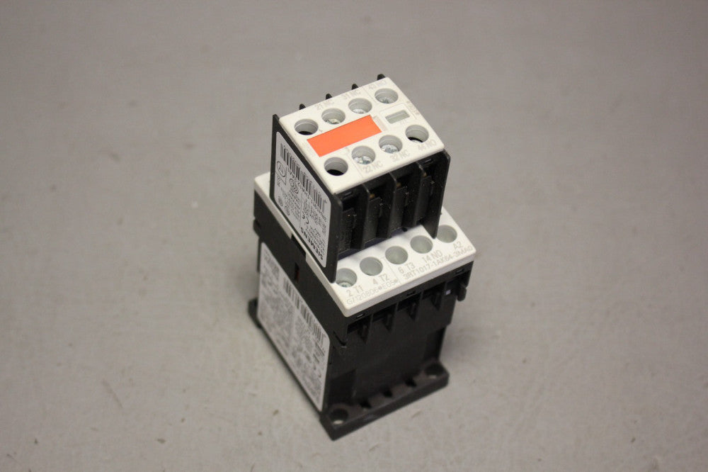 SIEMENS 3RT1017-1AK64-3MA0 CONTACTOR