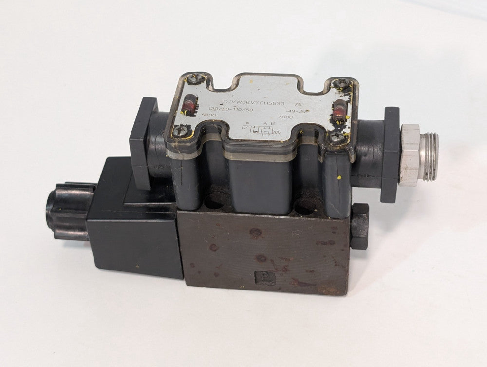 Parker Hannifin D1VW8KVYCH5630 Directional Control Valve Solenoid Assembly