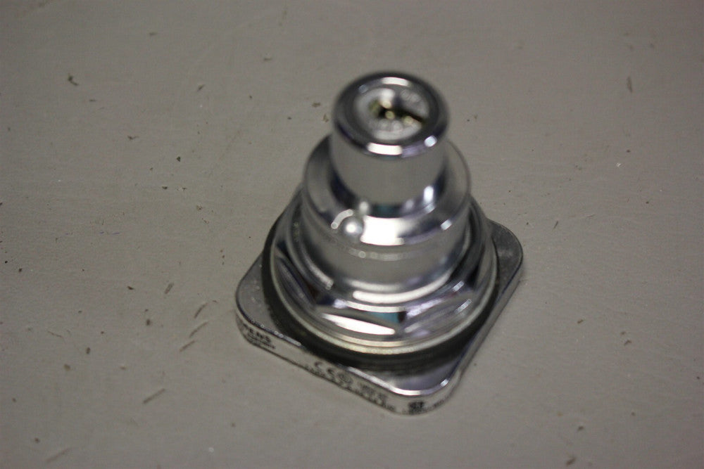 SIEMENS NON-ILLUMINATED KEYED SELECTOR SWITCH OPERATOR 52SC6DV