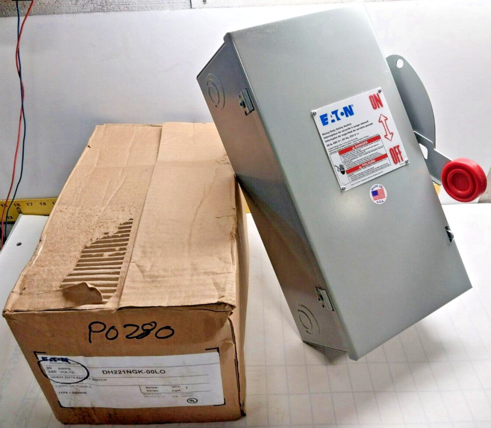 NEW EATON 30 AMP FUSIBLE SAFETY SWITCH 240 VAC 7.5 HP 2 POLE DH221NGK-00LO