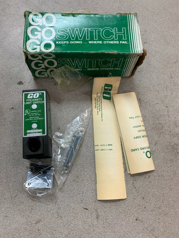 NEW IN BOX GO PROXIMITY LIMIT SWITCH 111110