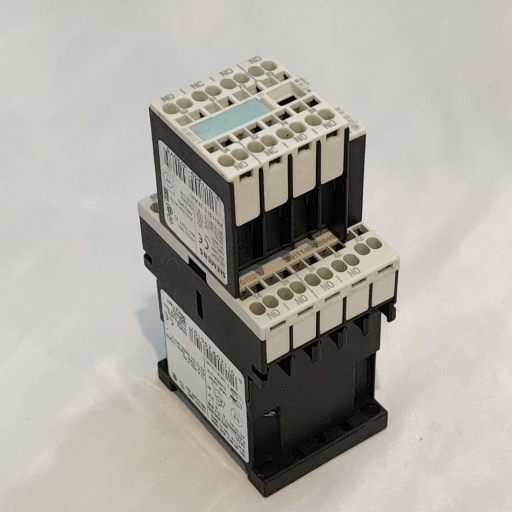 Siemens Contactor 3RH1140-2BB40 24V Coil 10A AMP W/ 3RH1911-2FA31 & 3RT1916-1BB0