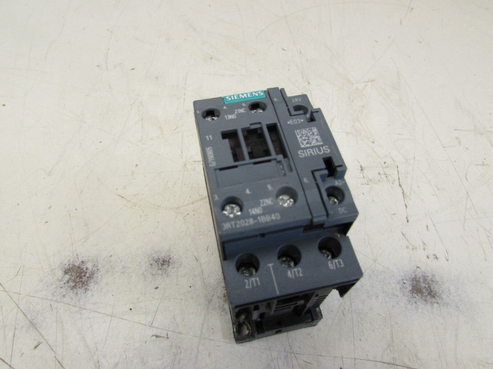 SIEMENS SIRIUS 3RT2028-1BB40 CONTACTOR DC 24V XLNT USED TAKEOUT MAKE OFFER