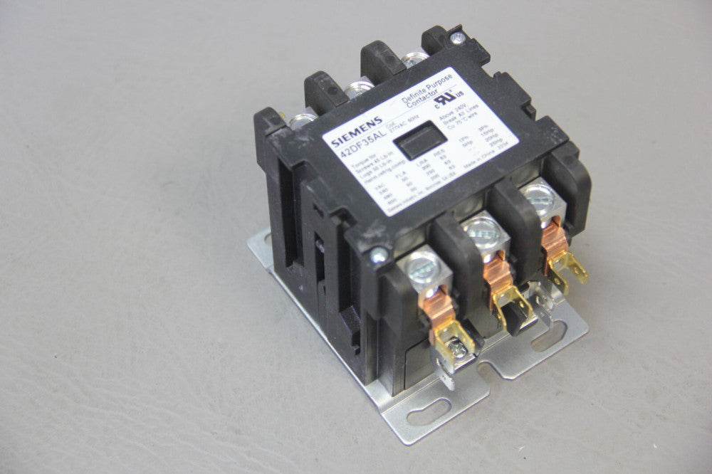 UNSUED SIEMENS DEFINITE PURPOSE CONTACTOR 42DF35AL