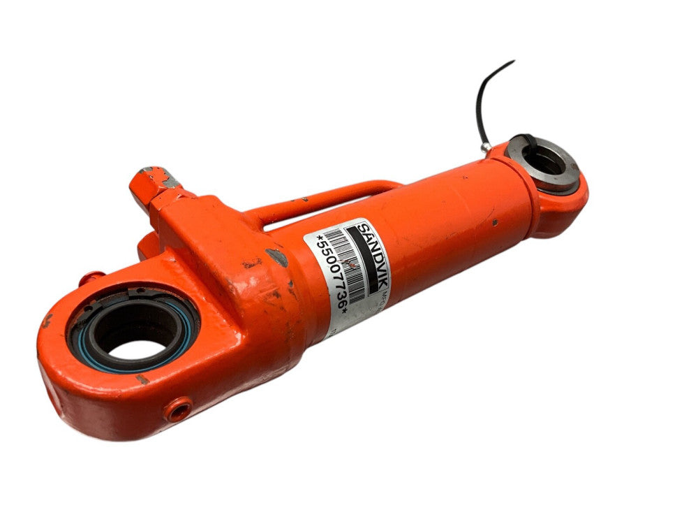 ONE Sandvik Cylinder 103983-002 Bore /Stroke 150X1.5 1500 PSI