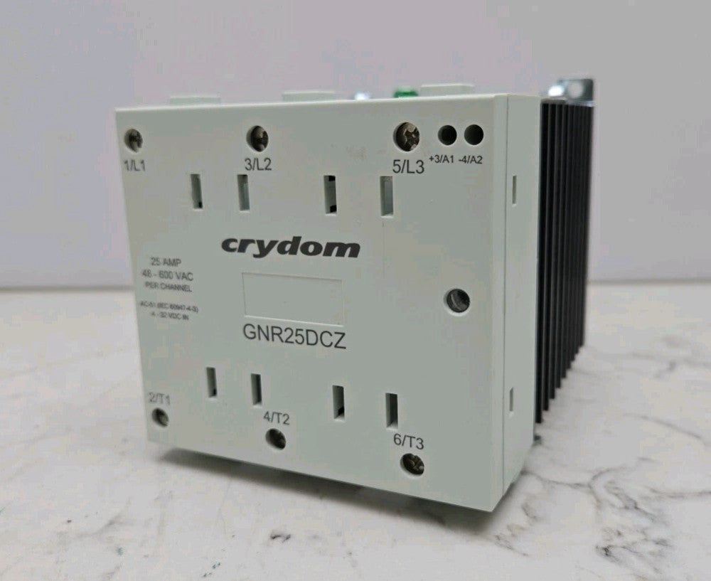 Crydom GNR25DCZ Solid State Relay 25 Amp 48-600 Vac Per Channel See Pictures