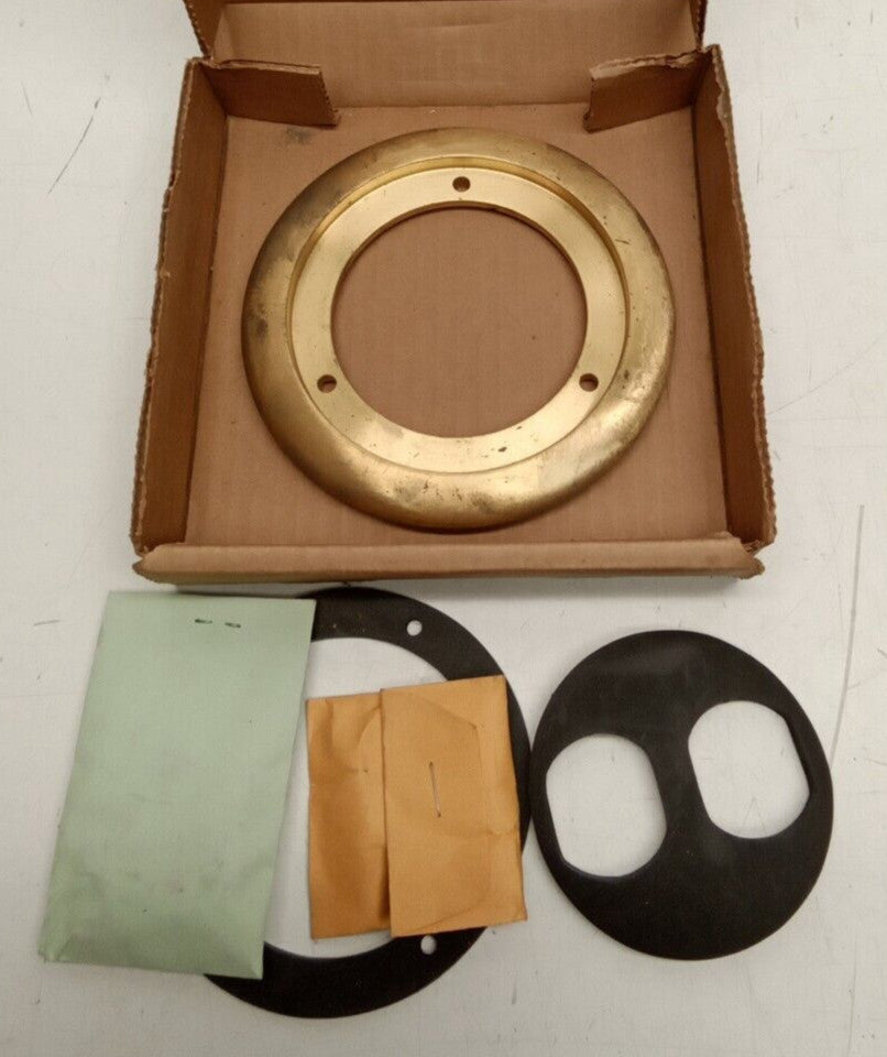 Lew Electric Brass Carpet Flange For 4" Covers SCF-1 For 532 Series