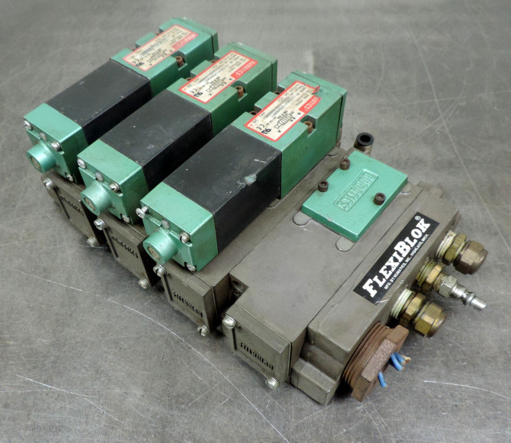 Numatics Solenoid Valve 24 vdc Flexiblok Three Bank Valve 1/2" npt Ports