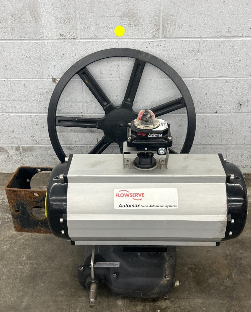 FLOWSERVE ACTUATOR SNA300D W/FLOWSERVE LIMIT SWITCH NXCLU2M1-14-00200 *DAMAGED*
