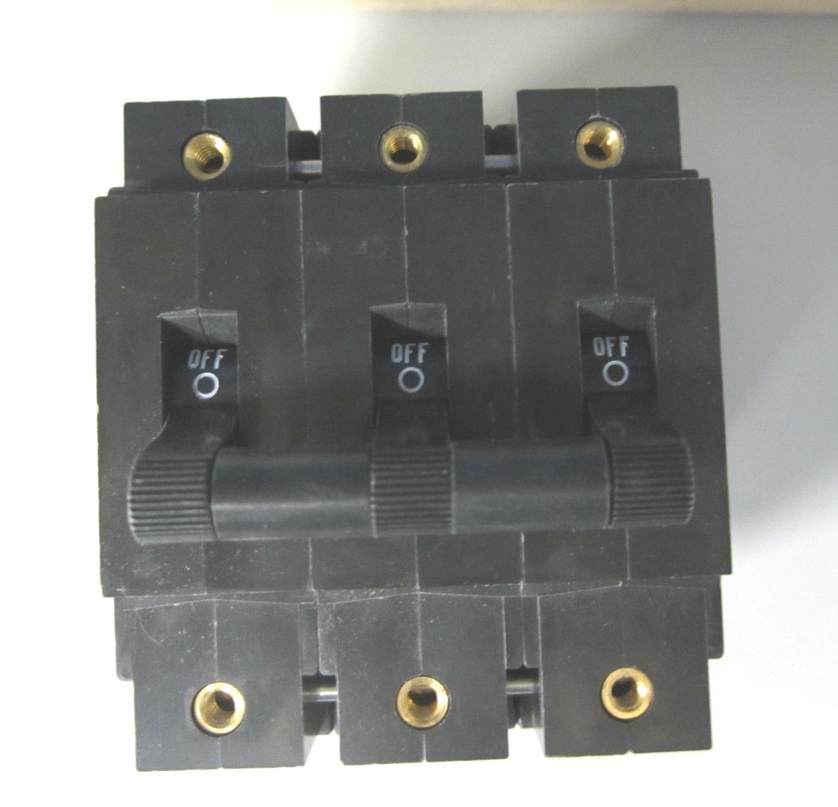 Eaton AM3S-A3LAA02JDAW 250AC