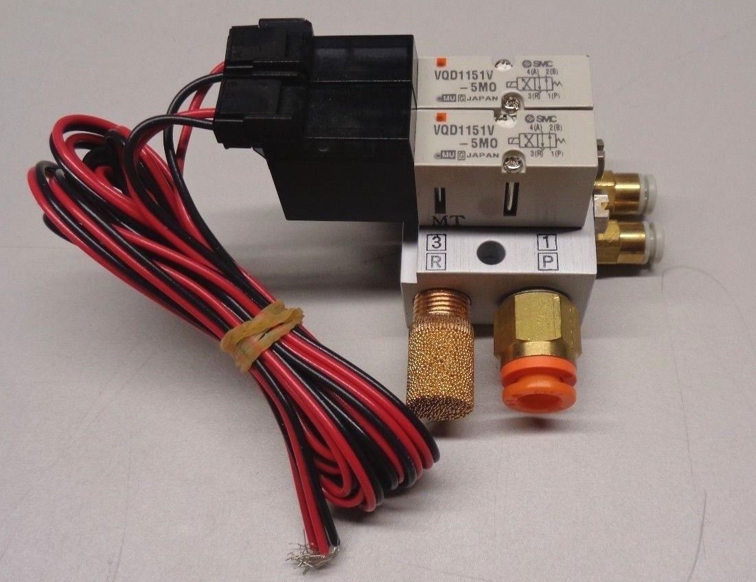 SMC VV4QD15-C01-02-DAJ00785 filter plate W/ 2 VQD1151V-5MO valve