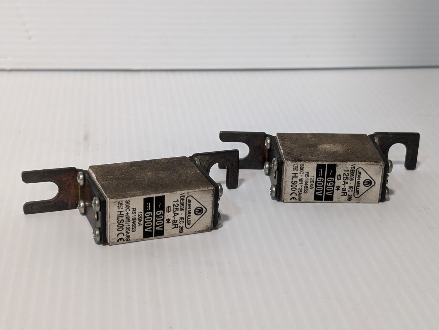Lot of 2 Jean Muller VDE0636-IEC269 Fuses, 125A, 690VAC