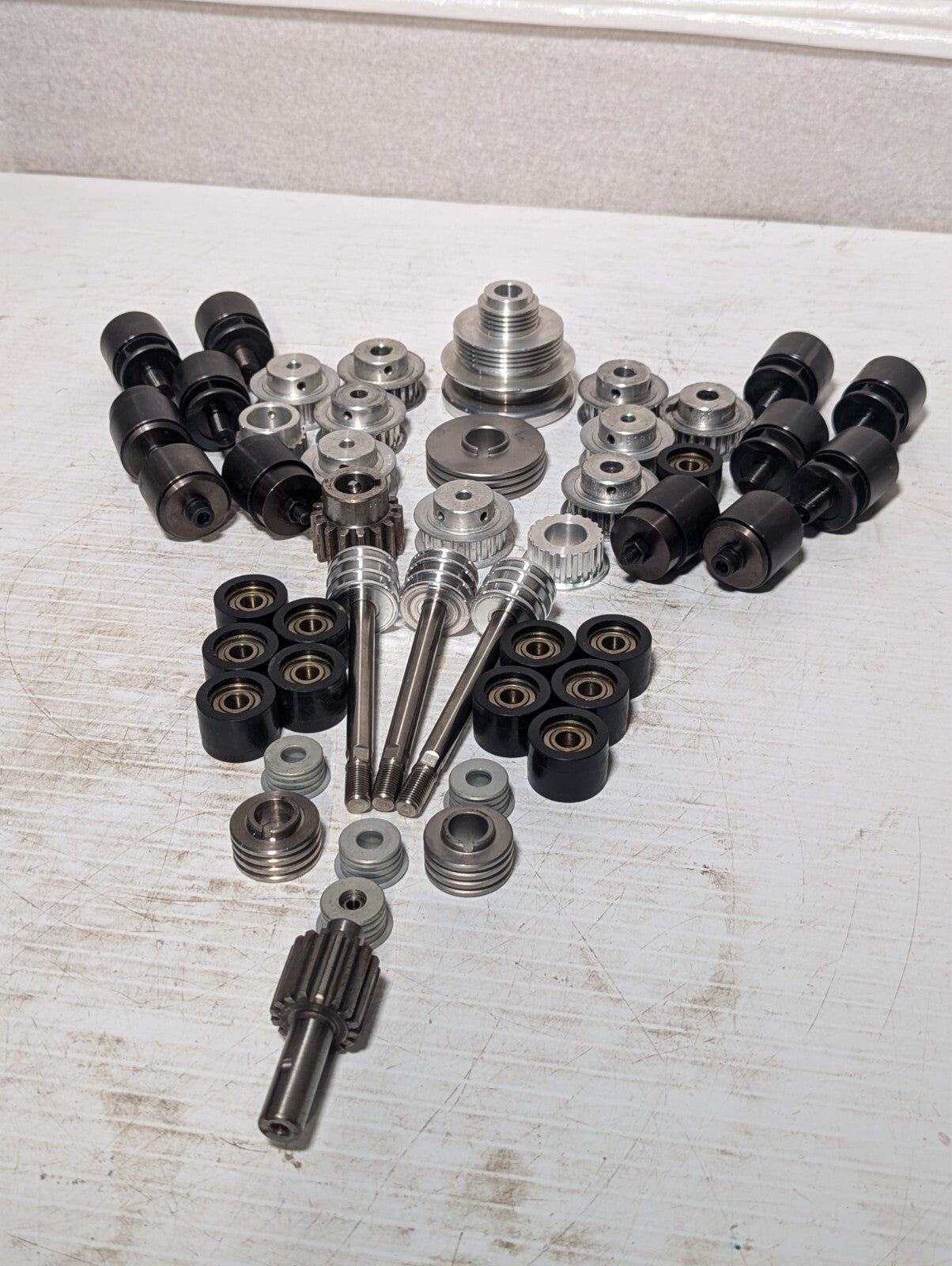 Assorted Pulley Kit Assembly Parts, Drive Gear, Pulley Wheels, Sheeve, Flange