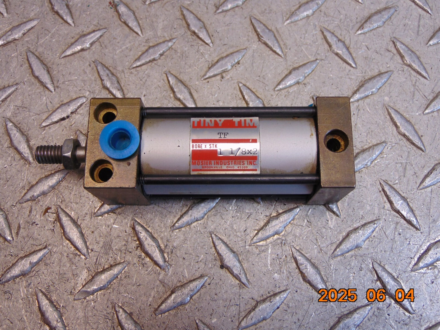 NEW MOSIER TF 1-1/8X2 TINY TIM PNEUMATIC CYLINDER