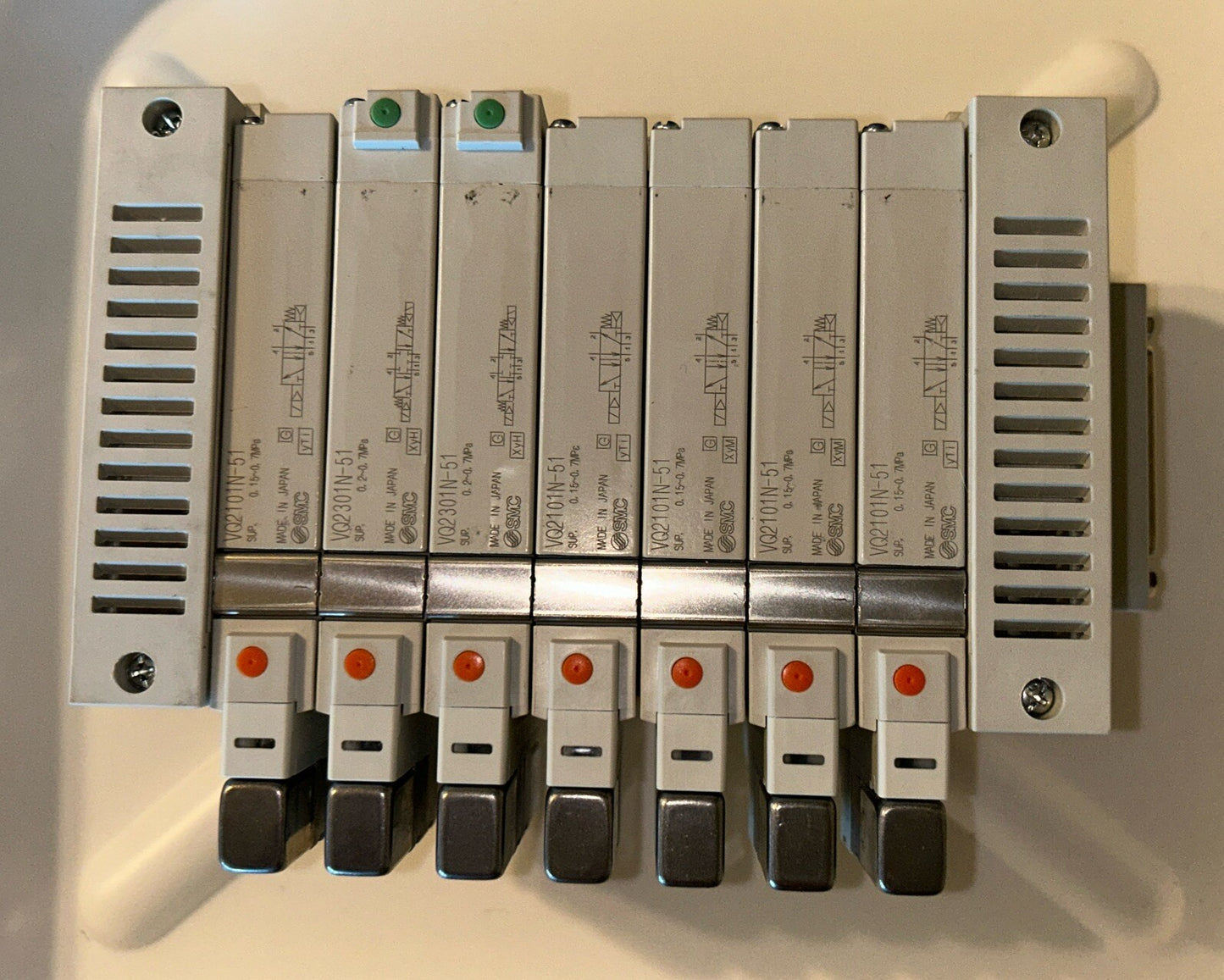 NEW SMC VQ2301N-51 VQ2101N-51 MANIFOLD 7 STATION VV5Q21-07C4FS0-S-X50US.c5