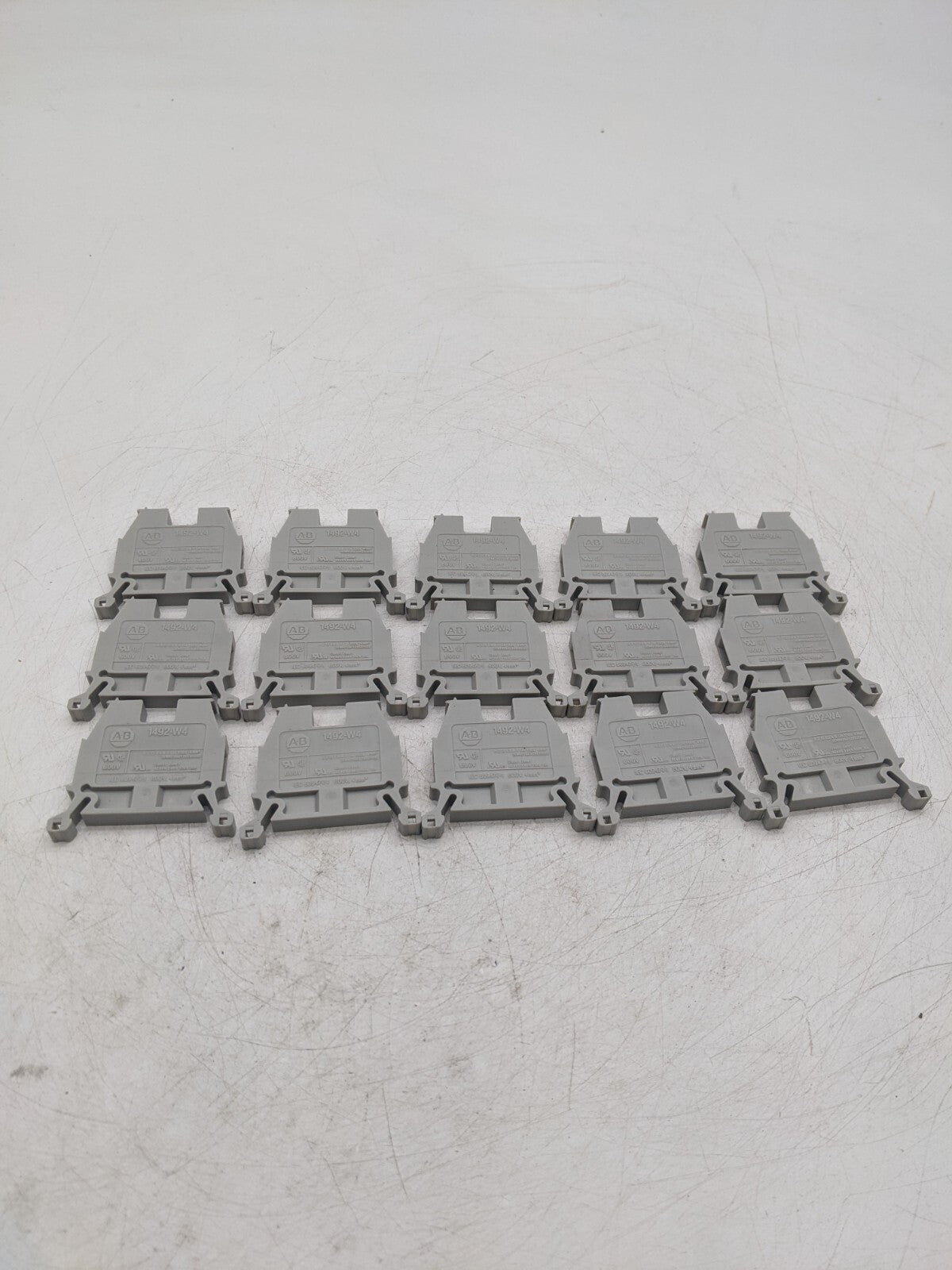 Lot of 15 Allen-Bradley 1492-W4 Terminal Block Feed Through 30 Amp 600V AC/DC