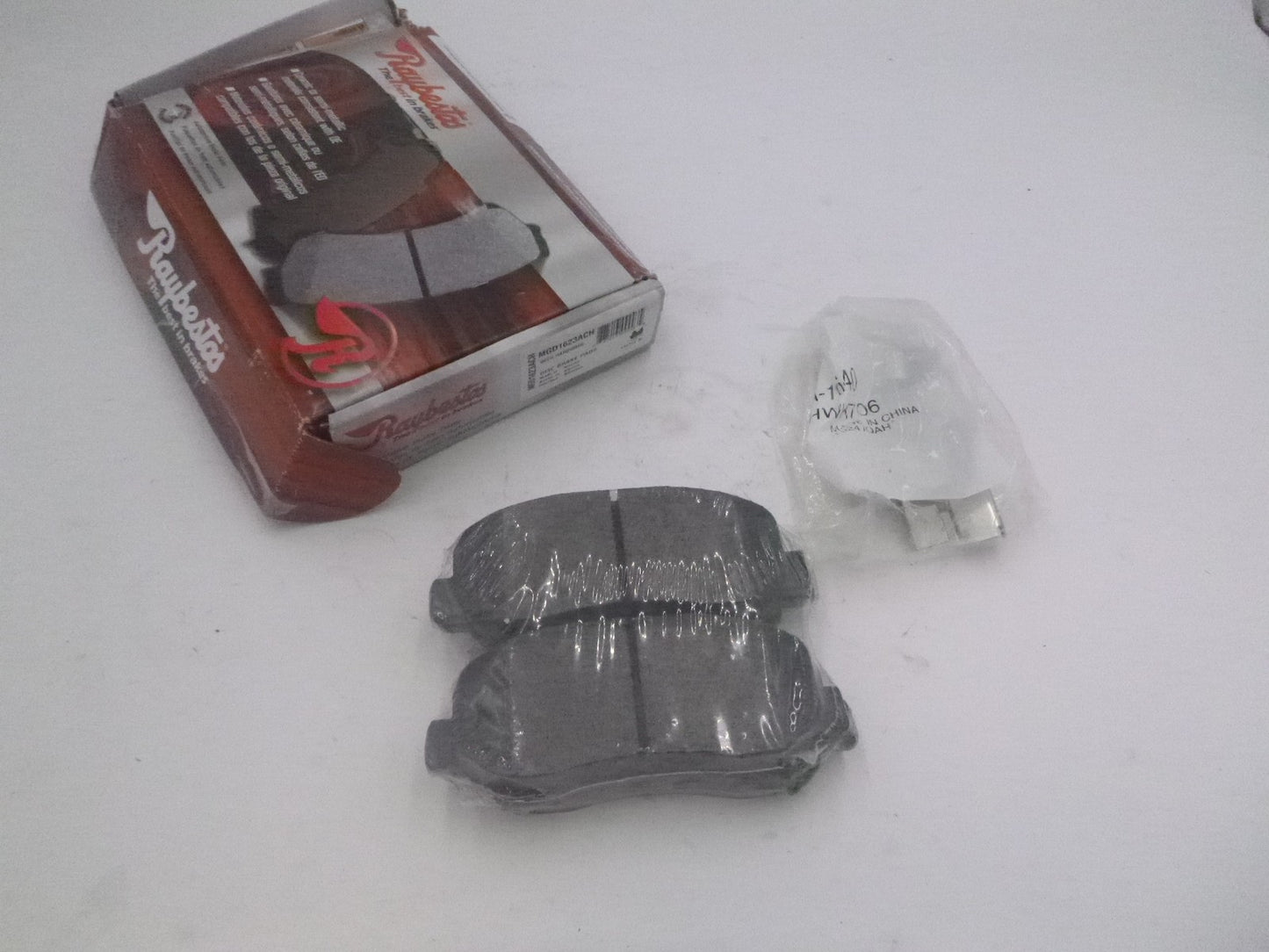 Raybestos R-Line Ceramic Front Brake Pads MGD1623ACH Fits 2013-2016 Dodge Dart