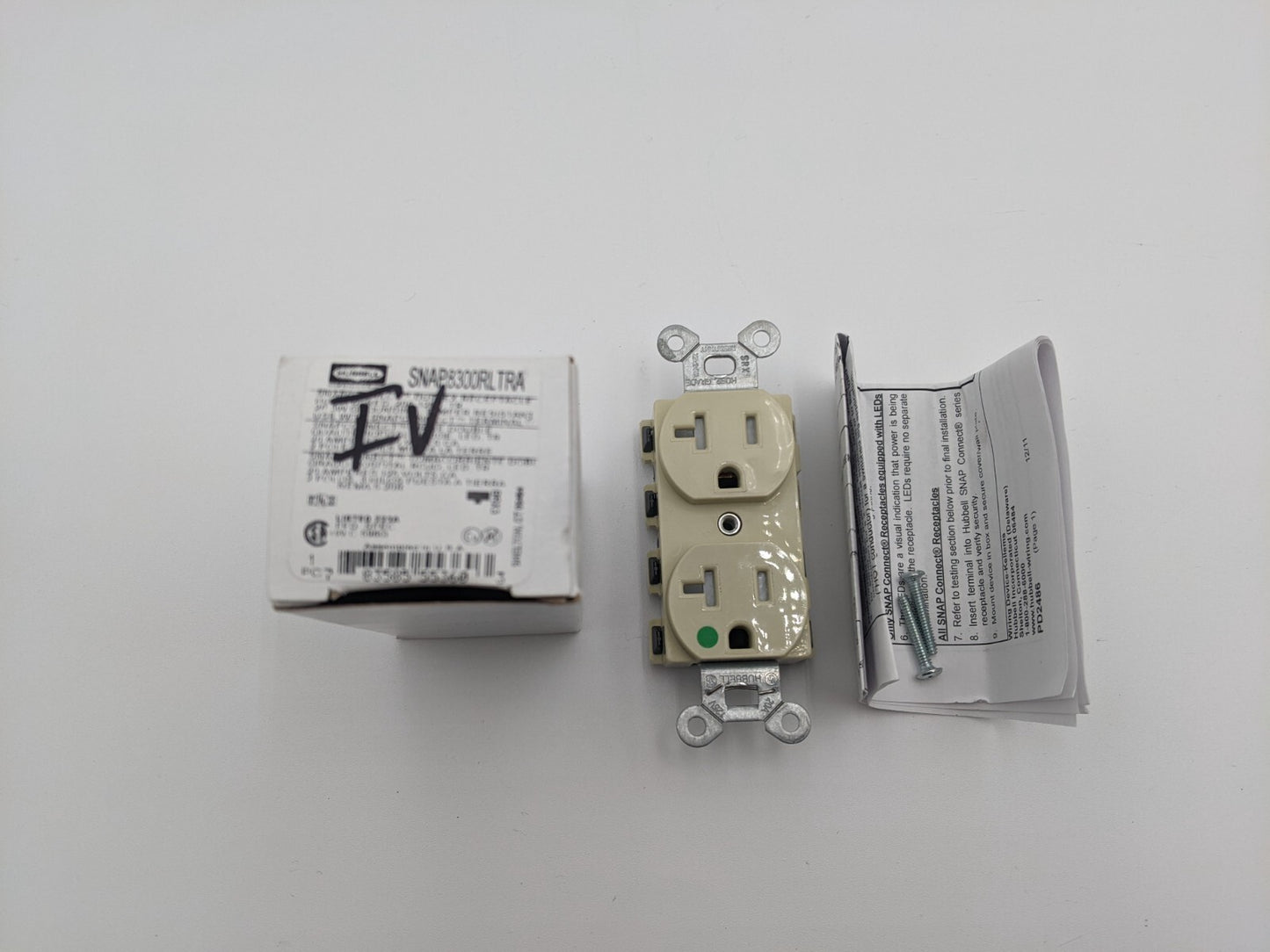 Hubbell SNAP8300RLTRA Duplex Receptacle Tamper Resistant 20A 125V 2P Ivory