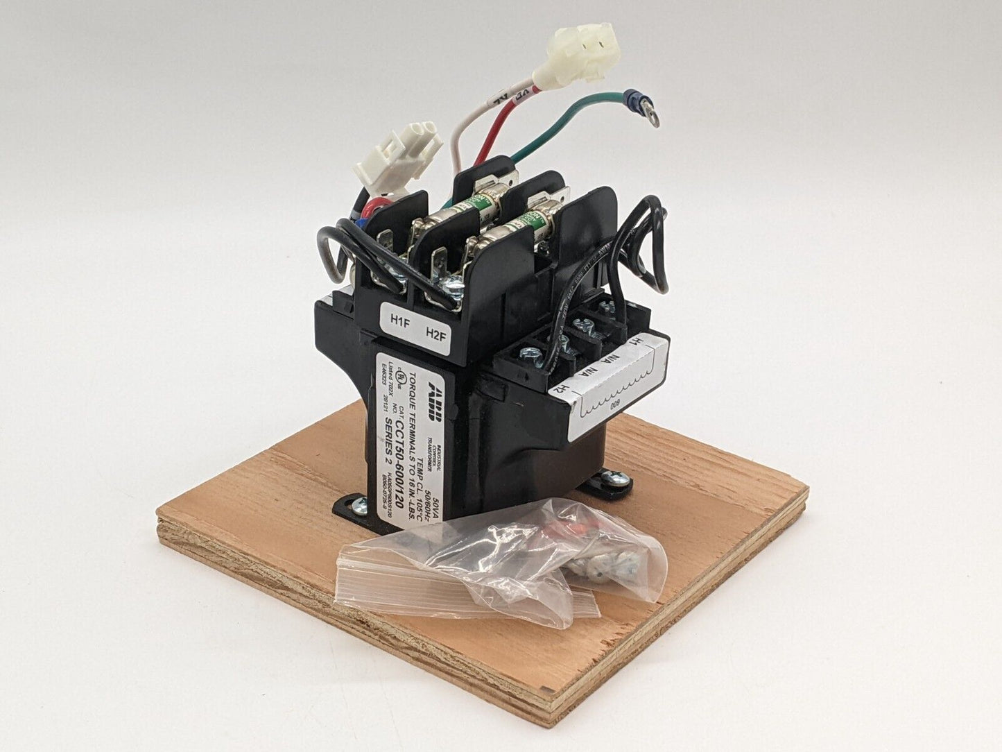 ABB CCT50-600/120 Industrial Control Transformer 50 VA 575-600/120V FNQ-R-4/10