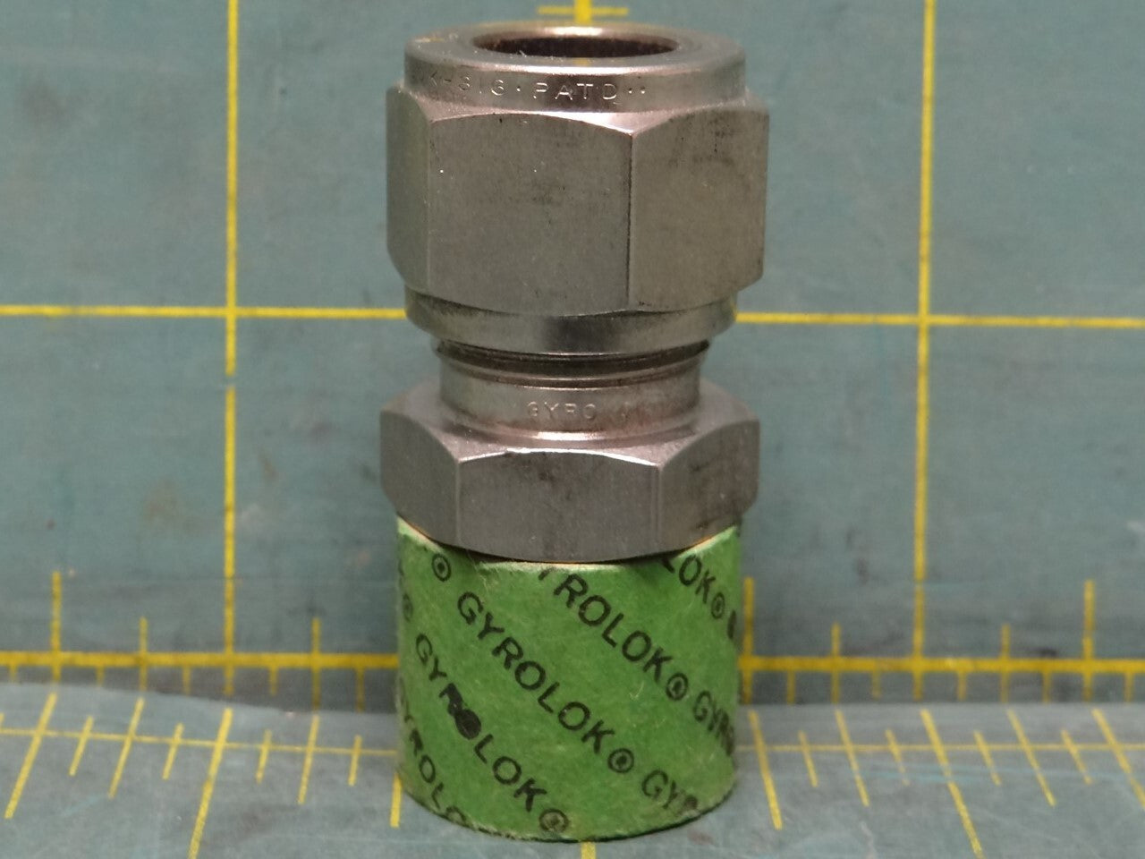 Gyrolok 8CM8316, 1/2" Tube Fitting to 1/2" MNPT, Stainless Steel Male Connector