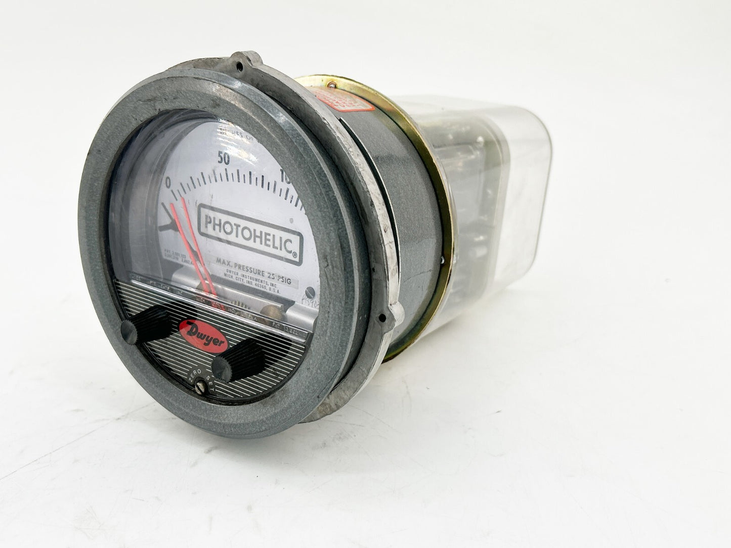 New Dwyer 3150C Photohelic Pressure Switch/Gauge 0-150 inches of water