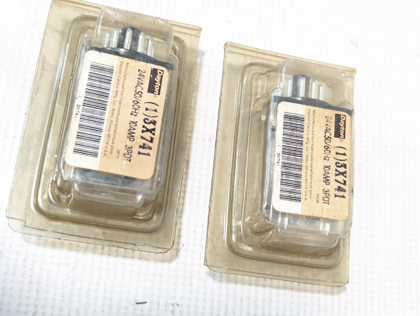 Lot of 3 Dayton 3X741 relays, 24VAC, 50/60Hz, 10A, 3PDT