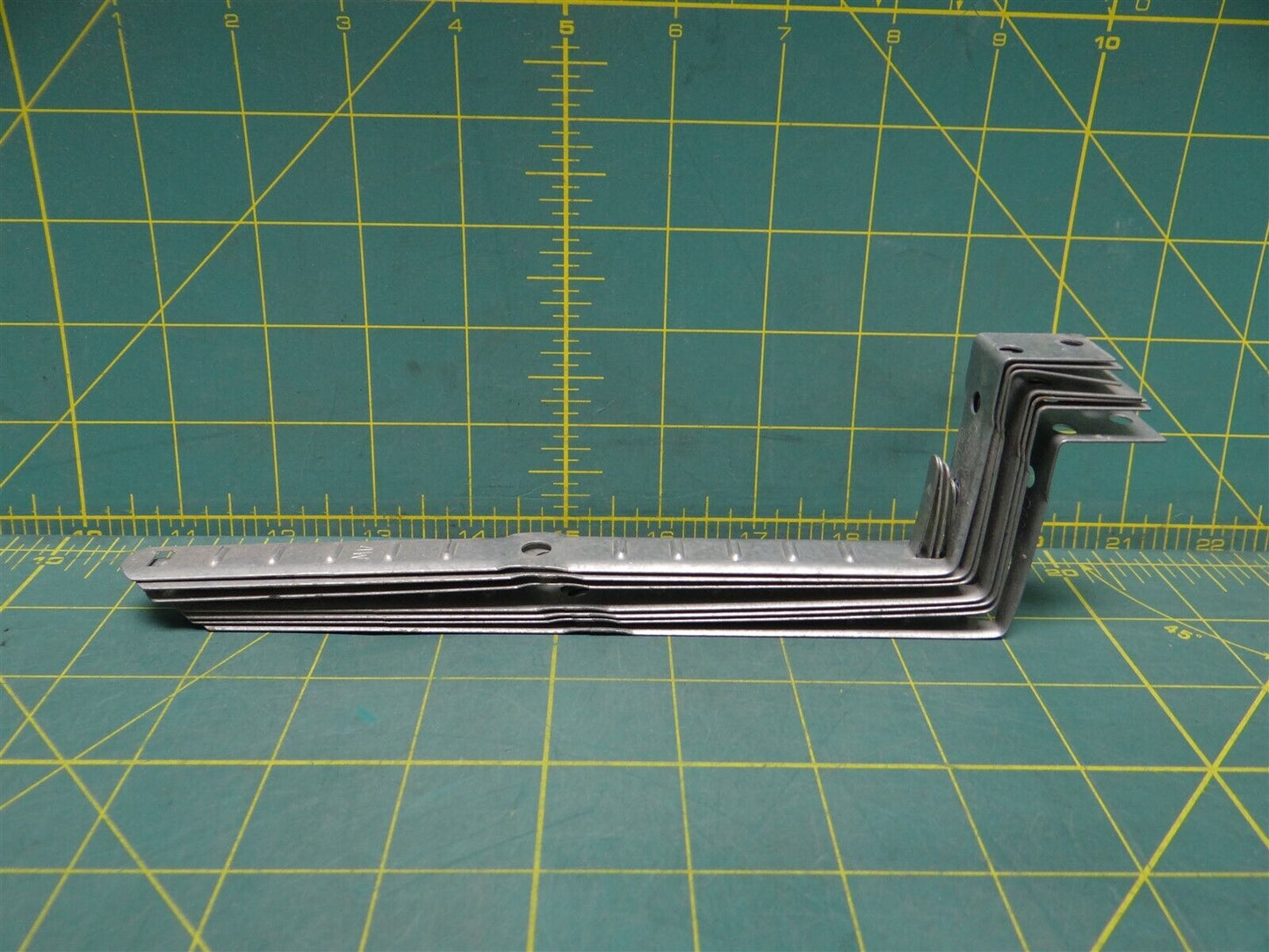 (7) nVent Caddy CJ6 Cable Support, Hammer-On, For Metal and Wood Studs