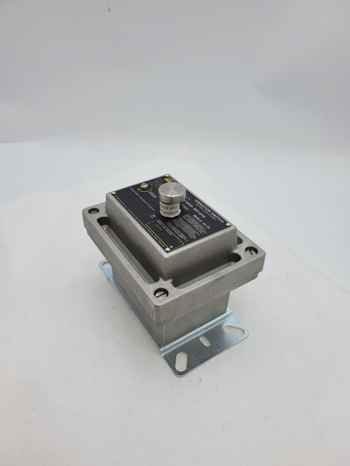 Metrix 5550-021-010 Mechanical Vibration Switch 480VAC 15A 250VDC NEMA Size 4