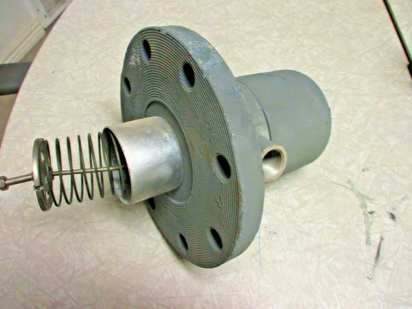 MAGNETROL XA15-1H2B-BDE Liquid Level Switch 4" CL150 Flange 120/240 VAC 15 Amp