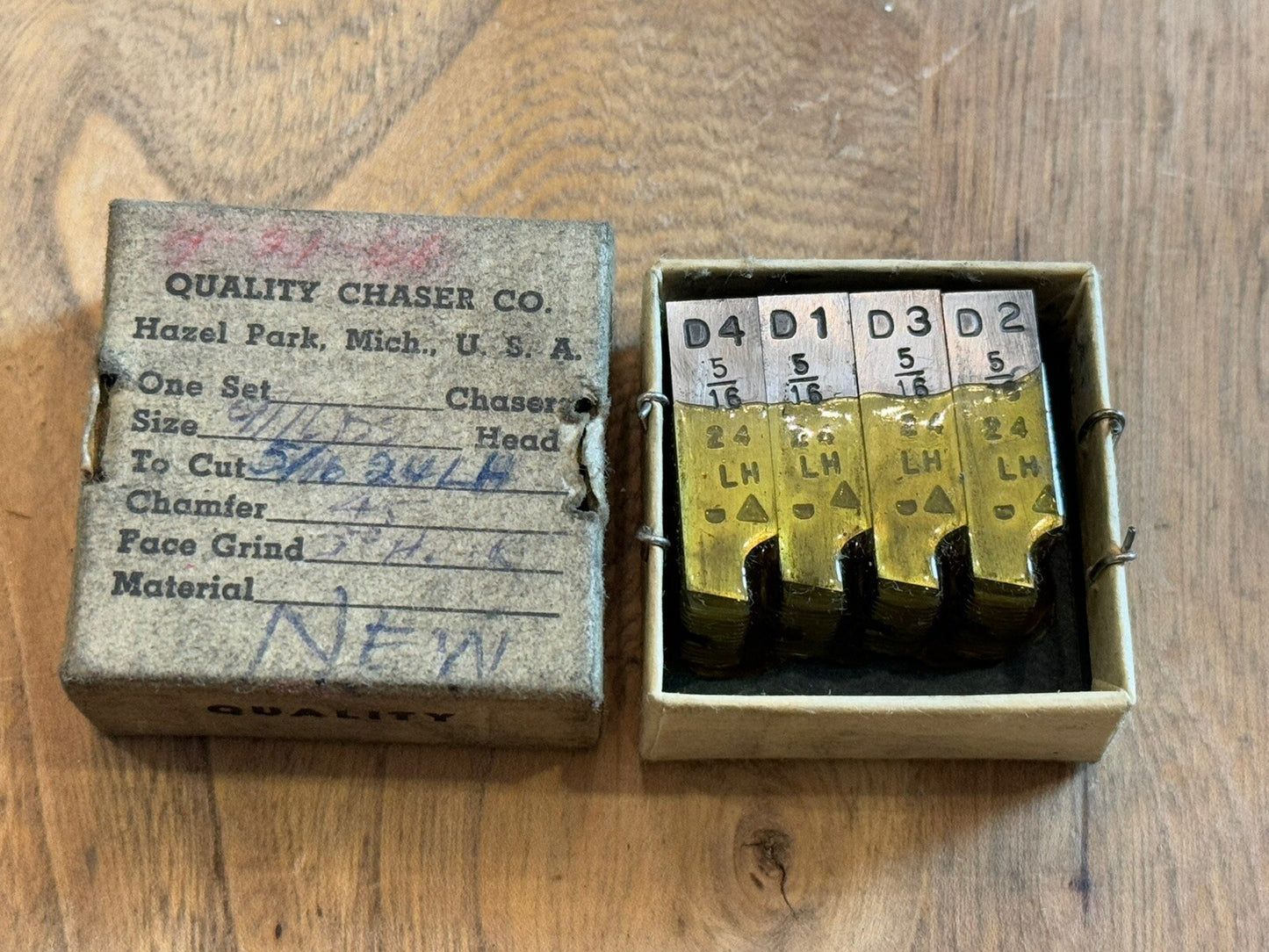 QUALITY THREAD CHASER, 5/16”-24, 9/16 D, LEFT HAND, HOOK 5, CHAMFER 45 GEOMETRIC
