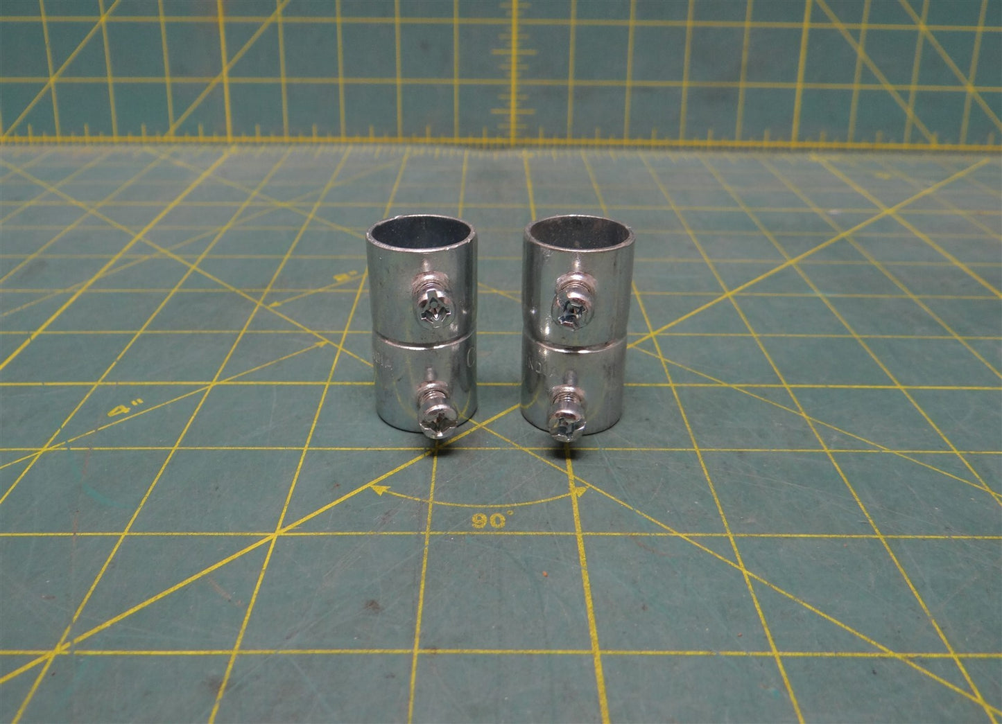 (2) 1/2" Crouse Hinds Set Screw Type EMT Coupling #460