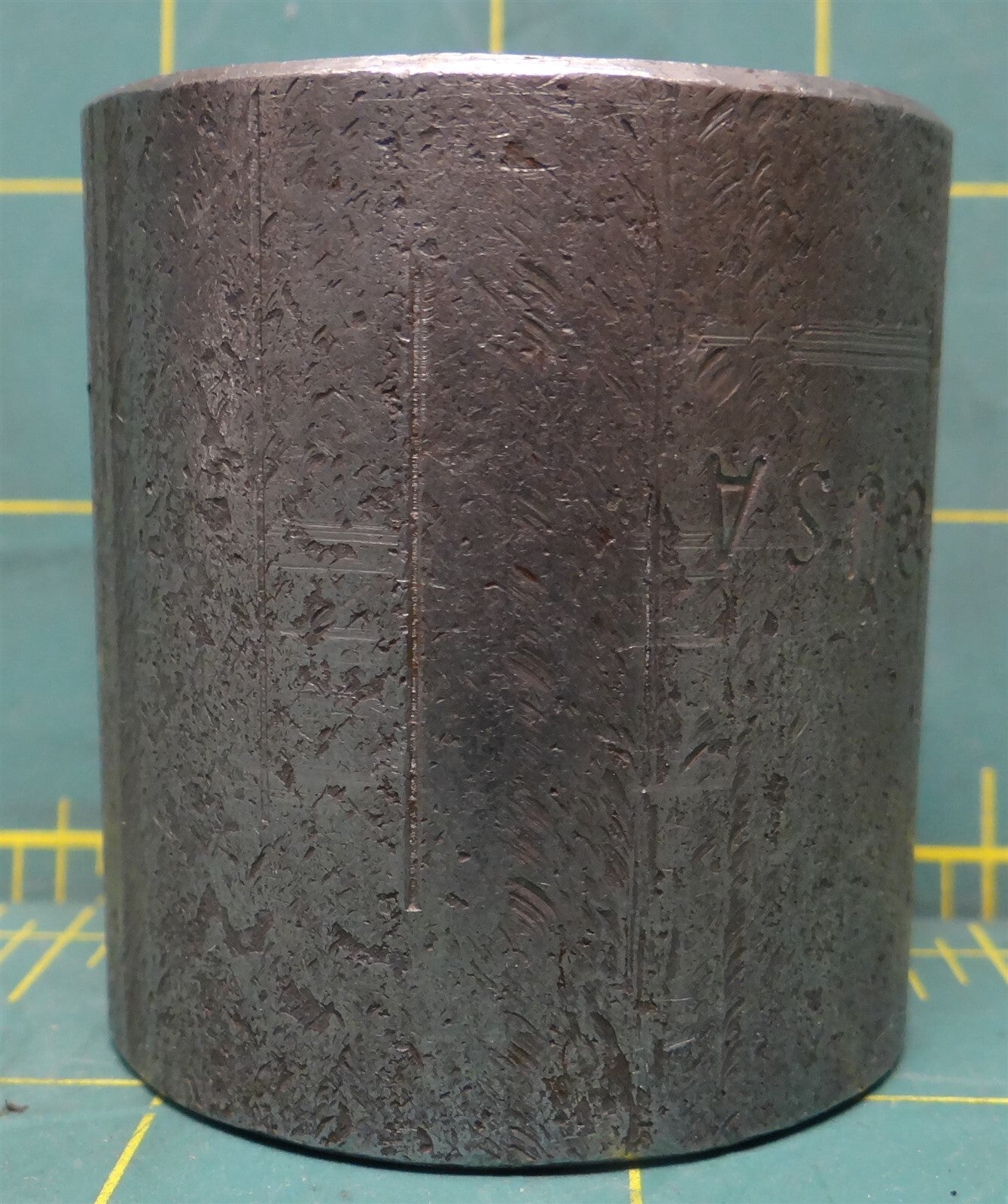 1-1/4" x 2" L Female NPT Carbon Steel Coupling Pipe Fitting