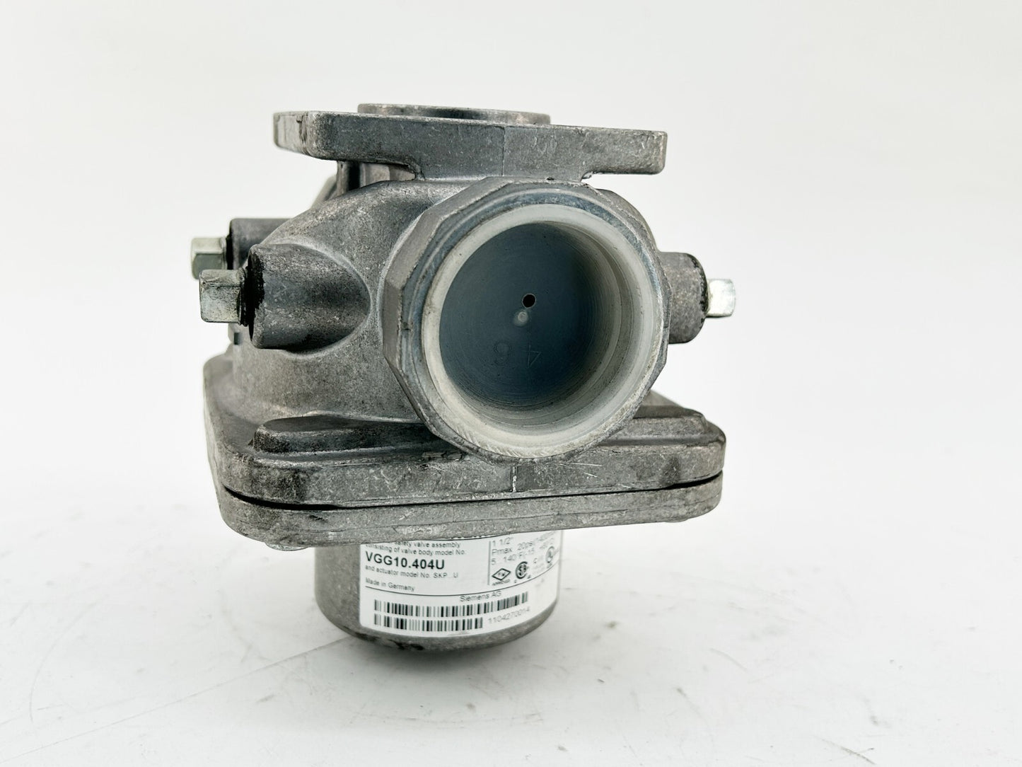 New Siemens VGG10.404U Gas Valve 1-1/2" 20PSI 1400MBAR