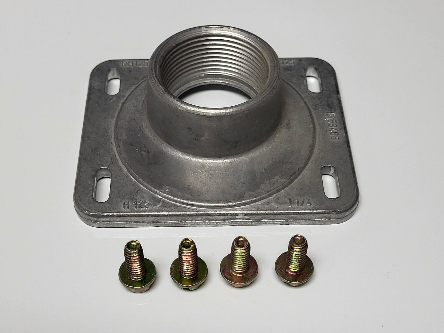 THOMAS & BETTS RH125-TB FPE 1-1/4 INCH HUB OR FPE H125 OR CHALLENGER