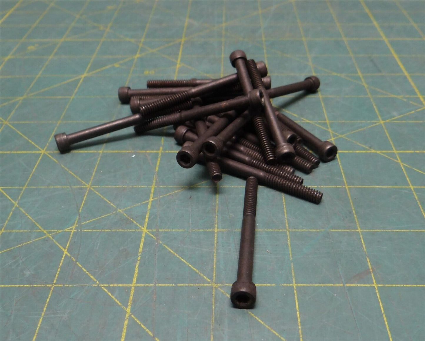 (24) 10-24x 2-1/4" Partially Threaded Black Oxide Plated Steel Socket Head Screw