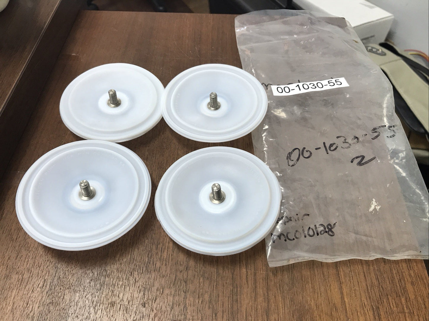 NEW SURPLUS Lot Of 4 Wilden Pump 00-1030-55 Diaphragm Teflon 10281