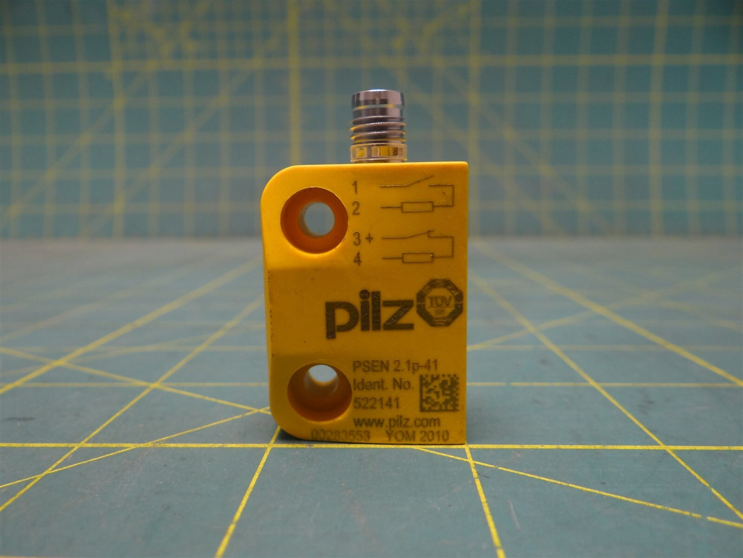 Pilz PSEN 2.1-41 Magnetic Safety Switch Actuator, 8/12mm Distance, 13mm Height