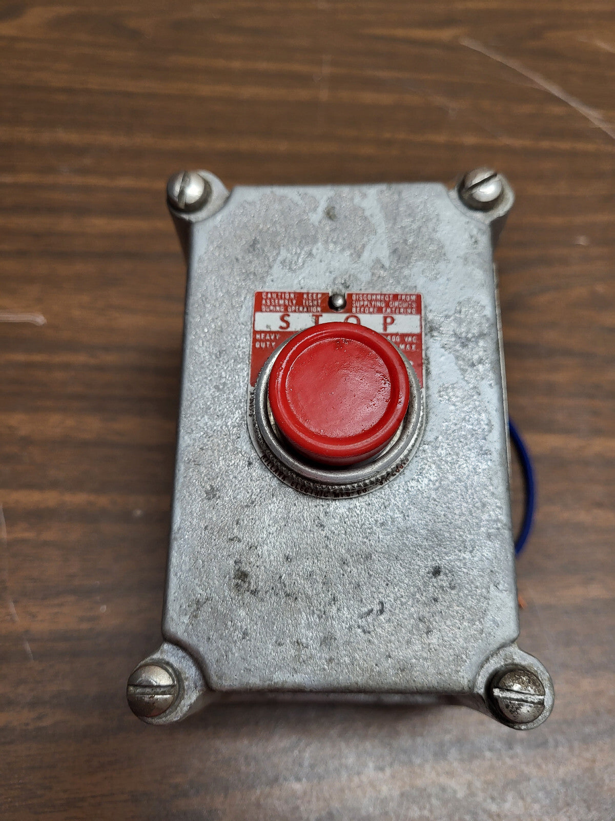 KILLARK FXCS-0B3 PUSH BUTTON STATION SEALED 600VOLT RED STOP NO/NC NEW