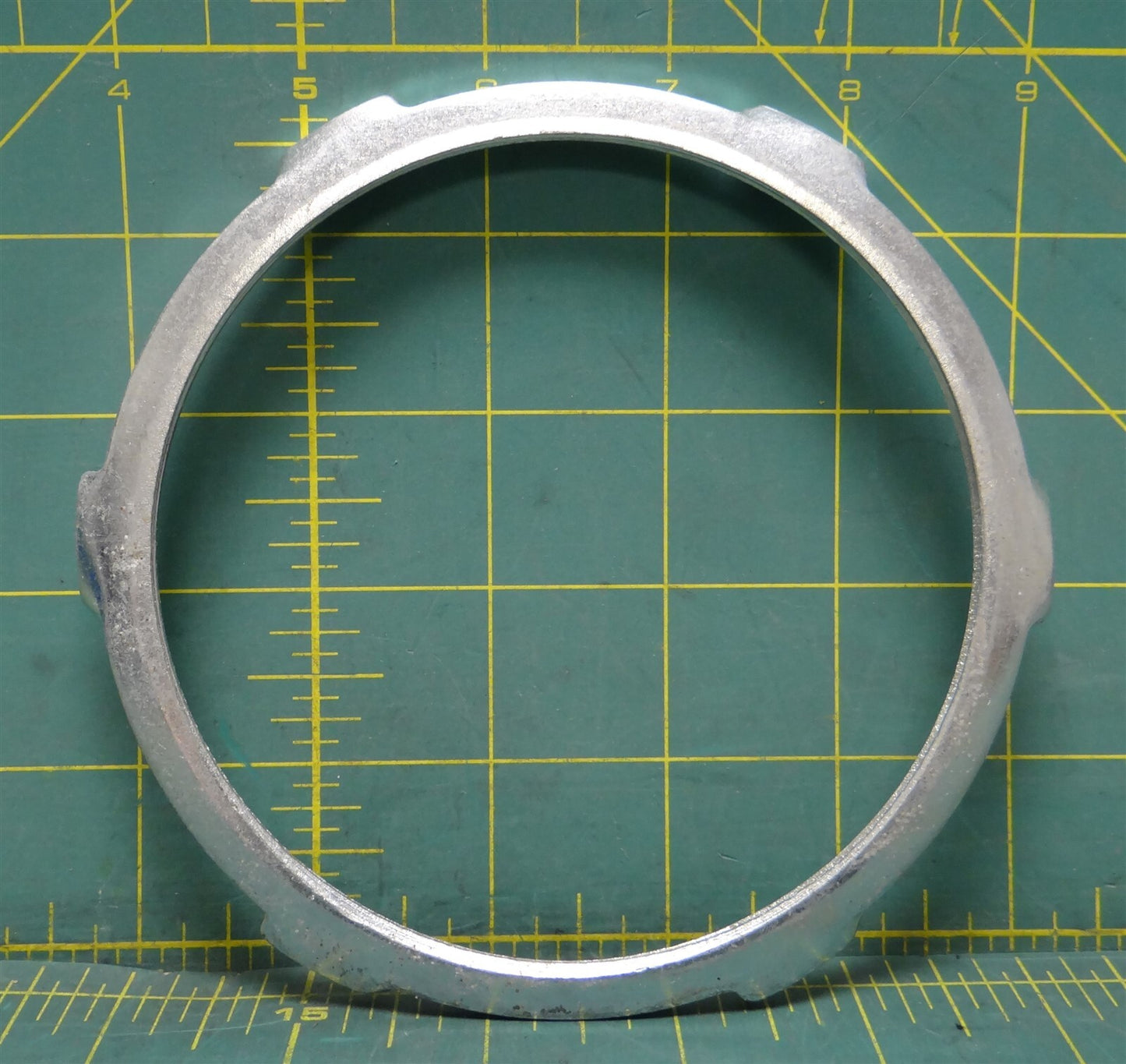 5" OD x 4-1/2" ID x 1/4" H Height Conduit Rigid/EMT Locknut Zinc Plated Steel