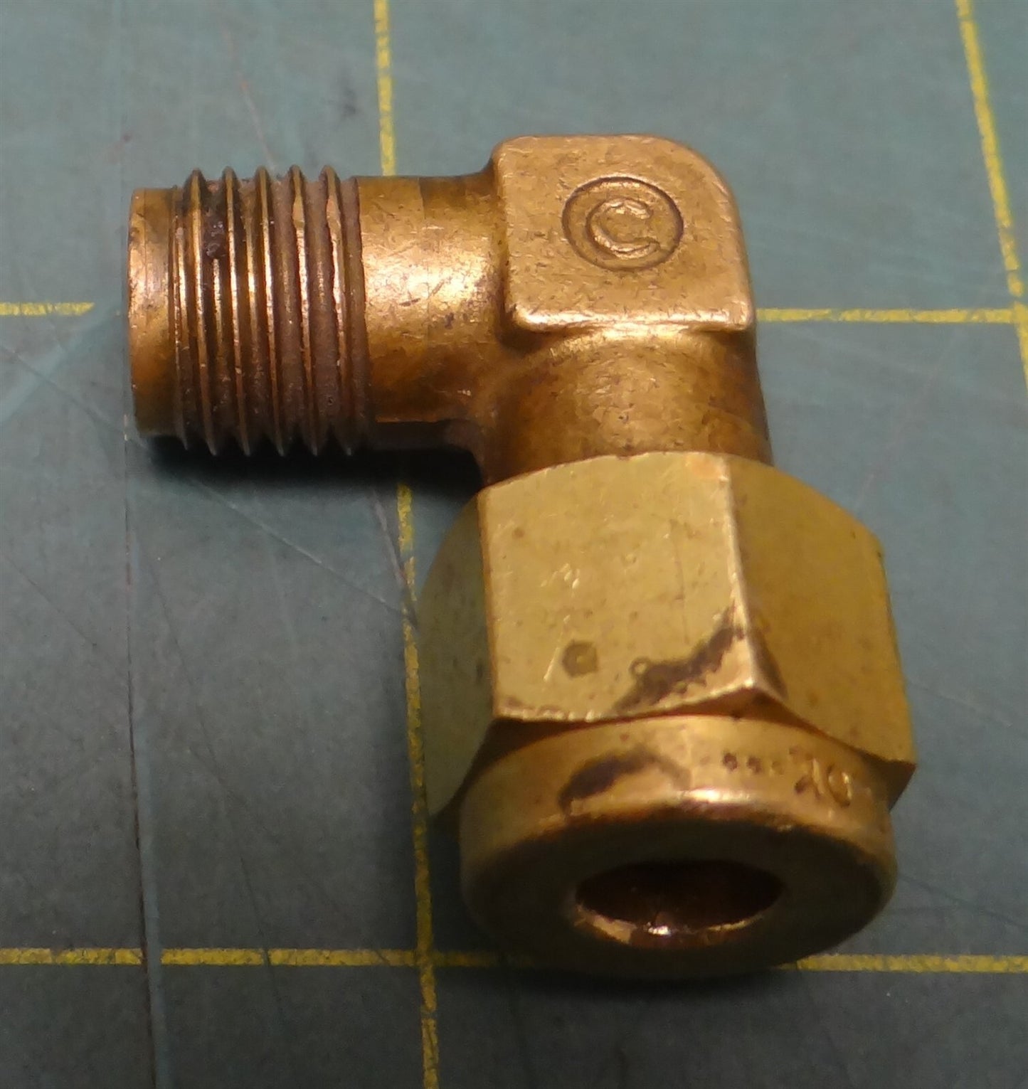 3/8 in. O.D. x 1/4 in. MIP Brass Compression 90-Degree Elbow Fitting