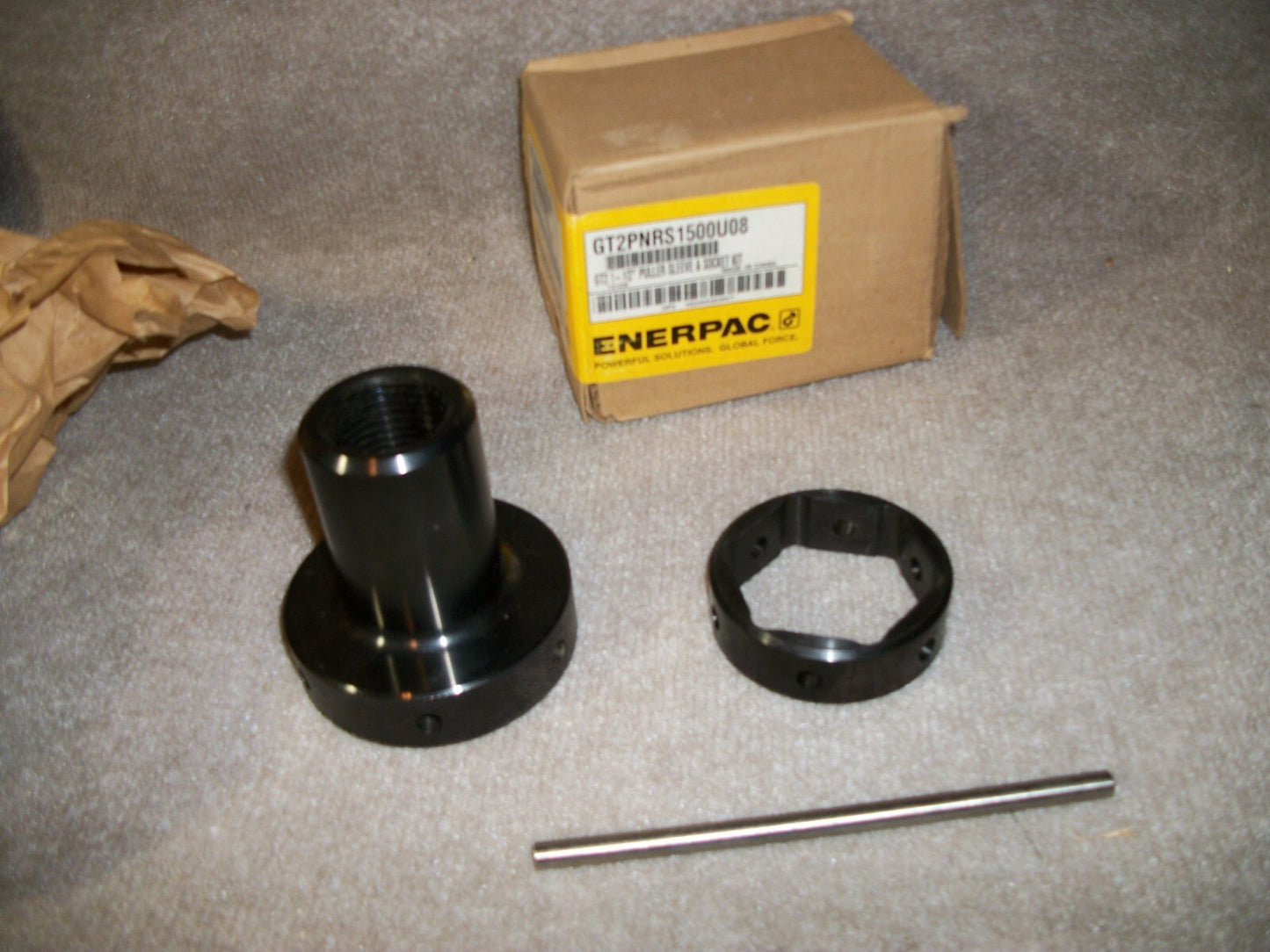 NEW ENERPAC HYDRAULIC GT2PNRS1500U08 GT2 1-1/2 PULLER SLEEVE & SOCKET KIT W/ PIN