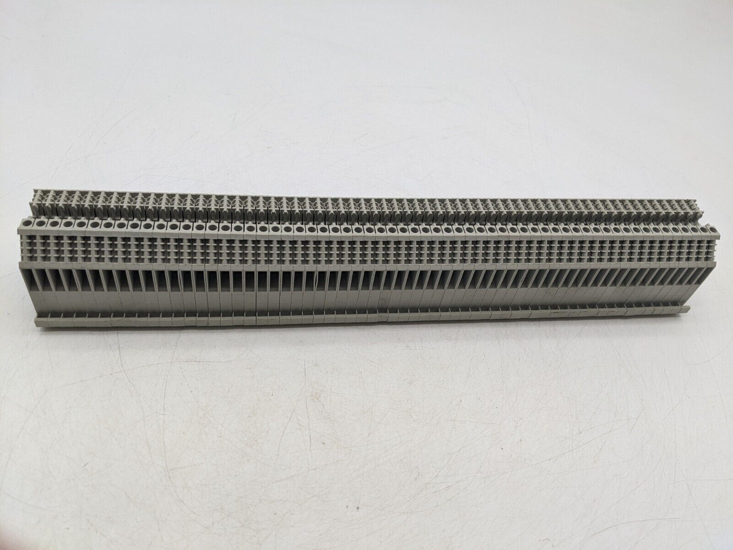 60 Piece Set Wieland WK2,5U/ Terminal Block 24-12AWG 15 Amp 300 Volt - Gray