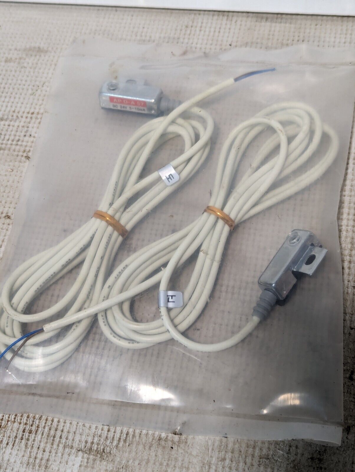 Lot of 2 SMC DA57 Sensor Proximity Limit Switches 24VDC
