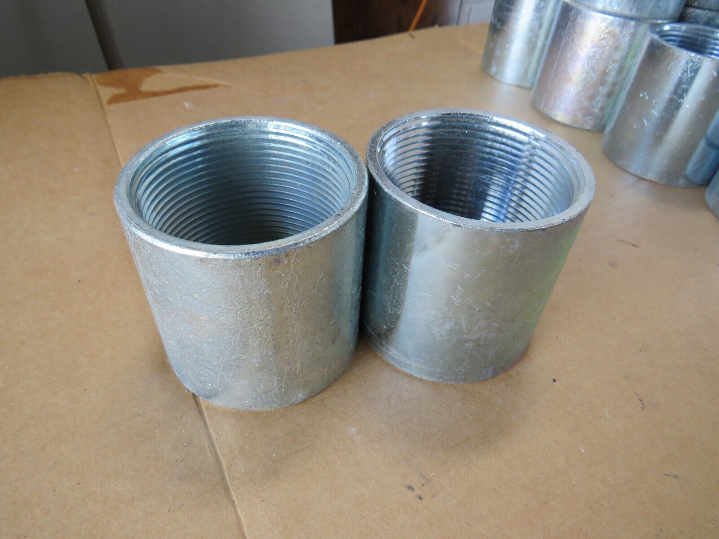 LOT OF 5!!! 2.5" Galvanized Rigid HW Coupling Threaded 2-1/2" conduit fitting