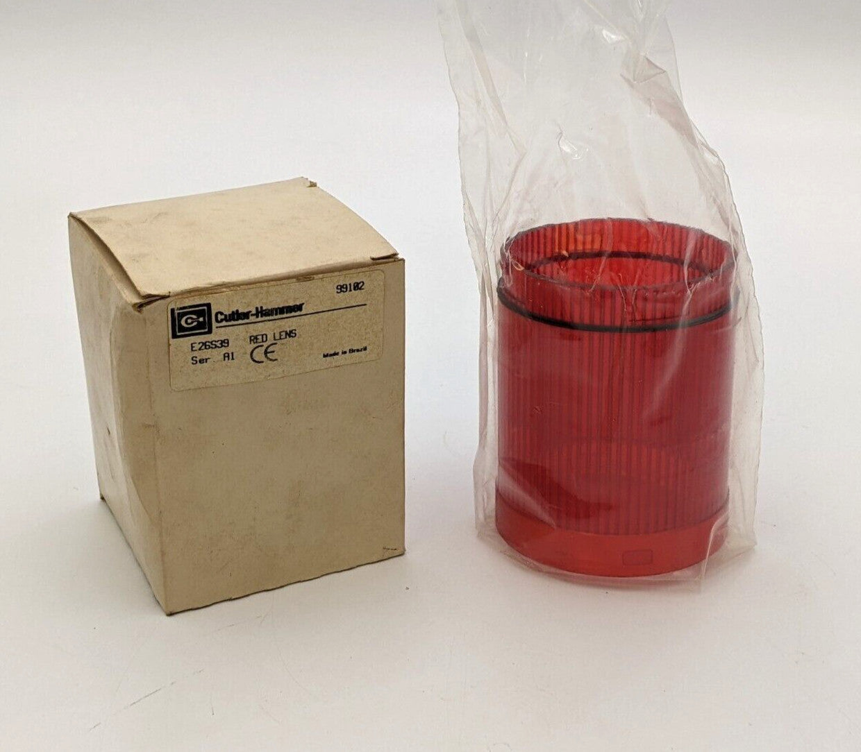 Cutler Hammer E26S39 Stack Light Lamp Red Lens Replacement W/O Diffuser NOS