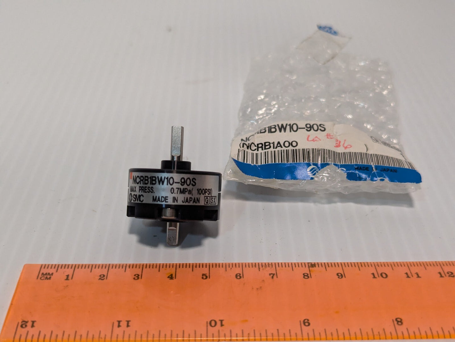 SMC NCRB1BW10-90S Rotatory Actuator, 10mm Bore, 90 deg