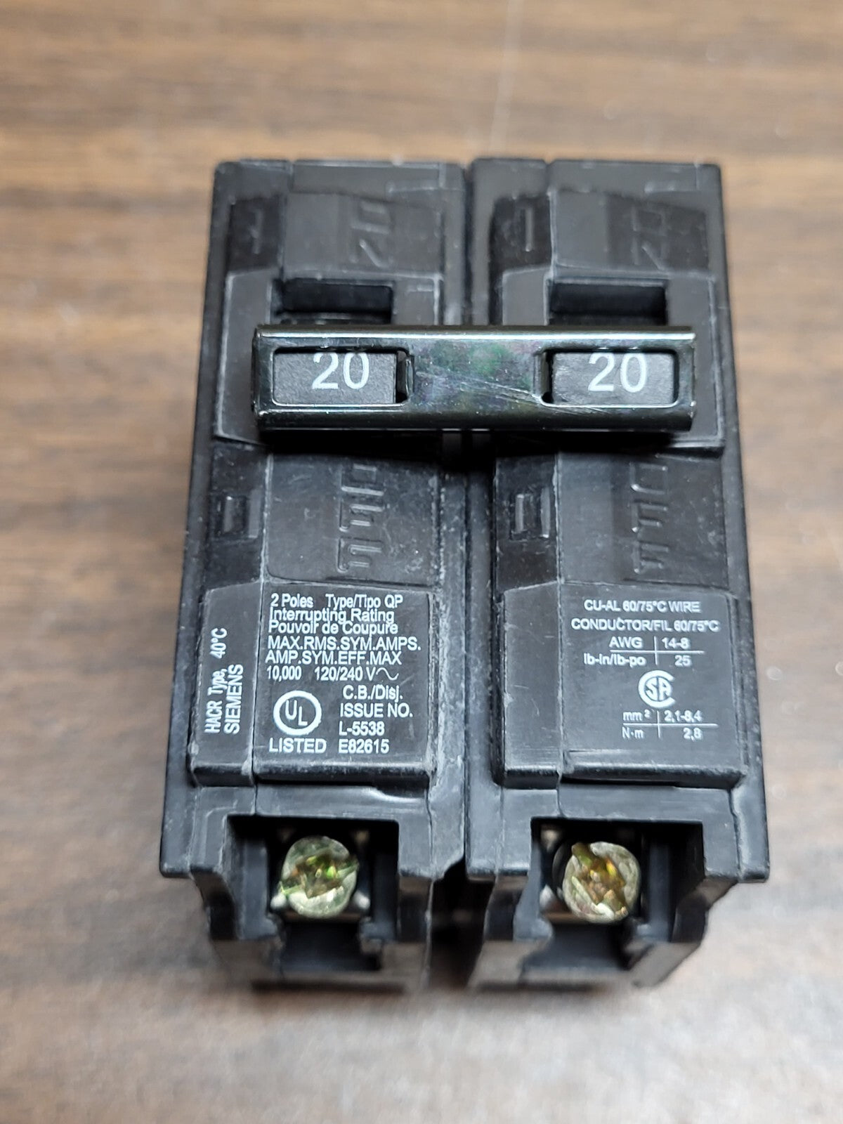 SIEMENS Q220 CIRCUIT BREAKER 20AMP, 2 POLE, 120/240V