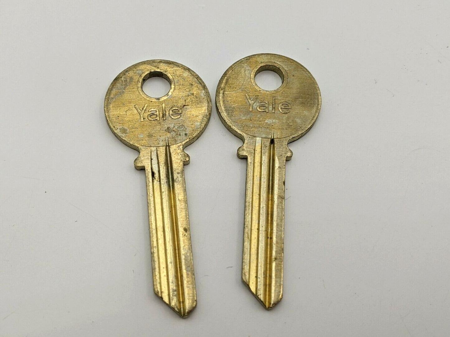 2 Pcs Yale GB Key Blank Brass Locksmith Supply Replacement Copy Spare NOS Pair