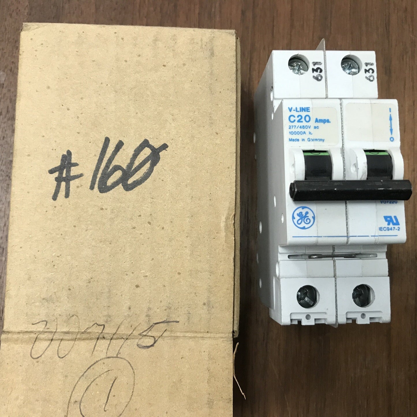 GE General Electric V07220 C20 20 Amps 277/480 VAC 2 Pole Circuit Breaker V-Line